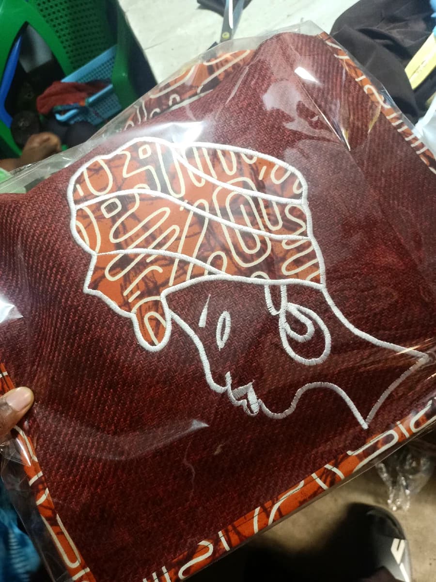 👜 Sac Artisanal Élégance Africaine 🇨🇮✨